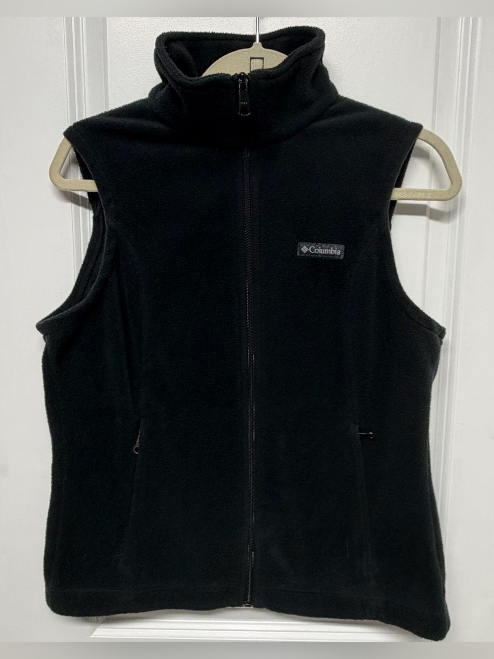 Columbia Women’s Dark Grey Fleece Vest